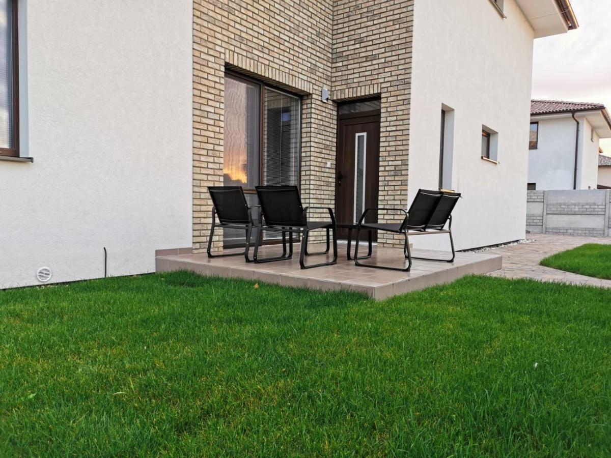 شقة Relax And Sun Dunajská Streda المظهر الخارجي الصورة